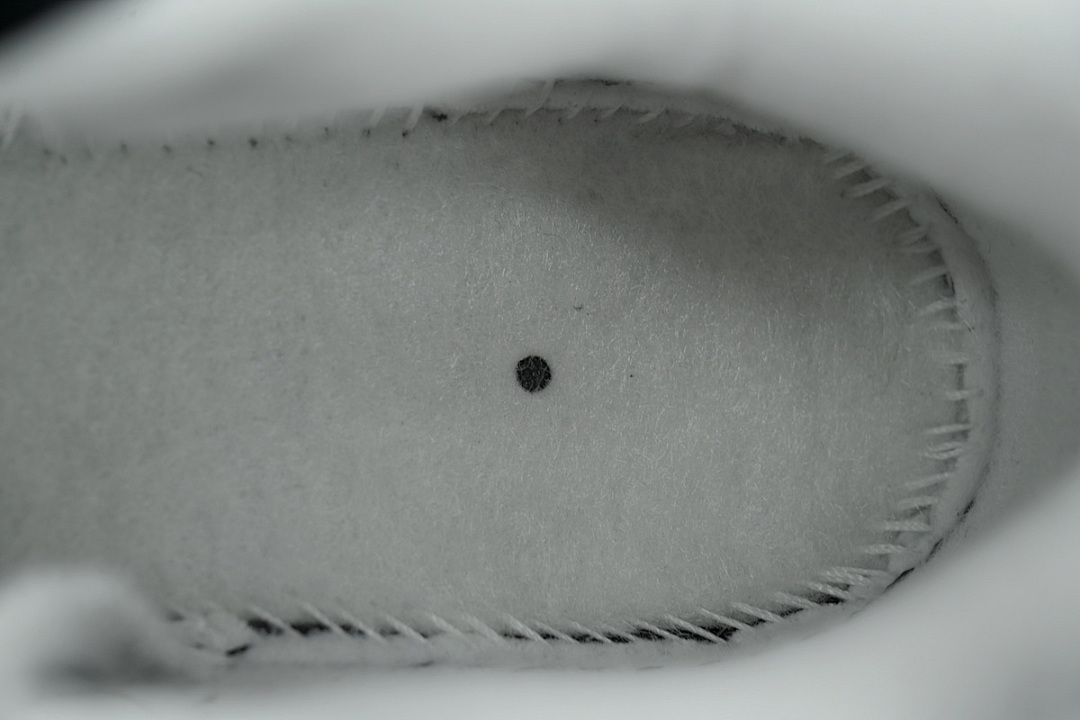 KZ HM4740-101 Nike Air Max 95 OG 'Bright Mandarin 2.0' 2025