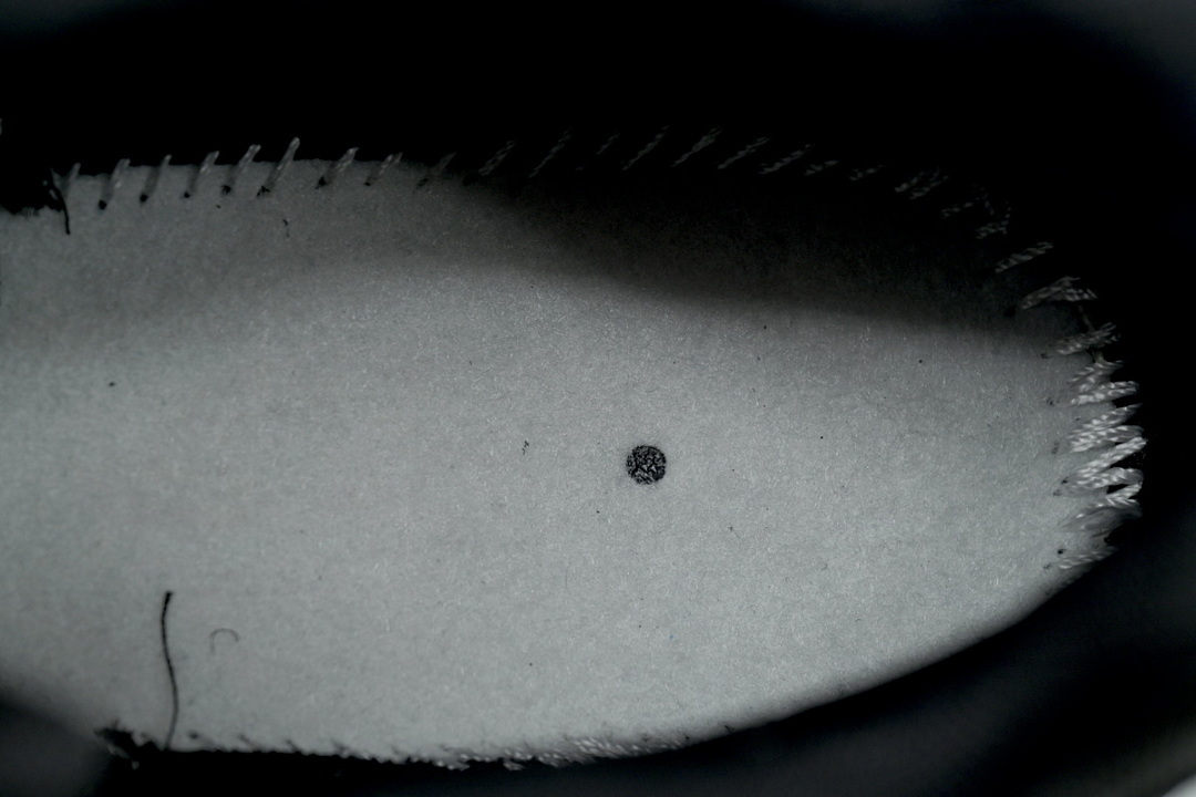 MC IB4453-001 Undefeated x Nike Air Max 95 'Black'