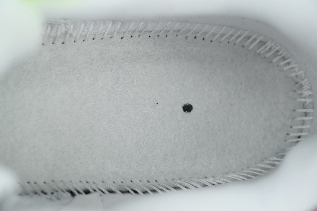   MC 307960-002 Nike Wmns Air Max 95 'Volt'