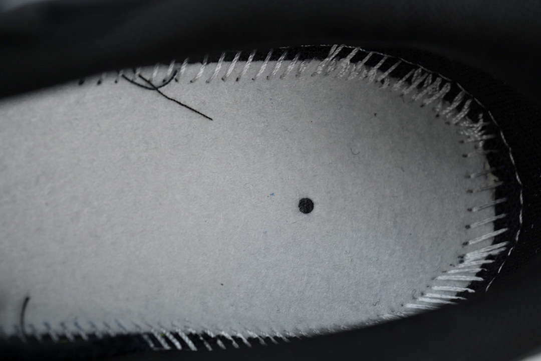  MC  CU8406-101 Comme des Garçons x Air Max 95 'Grey'