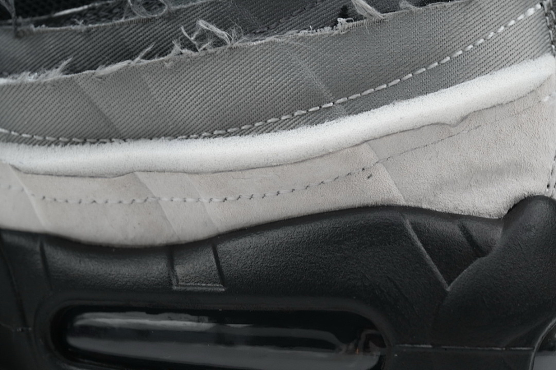  MC  CU8406-101 Comme des Garçons x Air Max 95 'Grey'