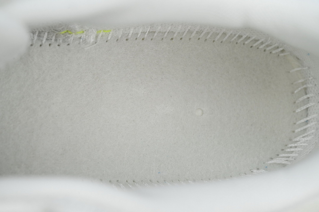  MC  CU8406-100 Comme des Garçons x Air Max 95 'White'