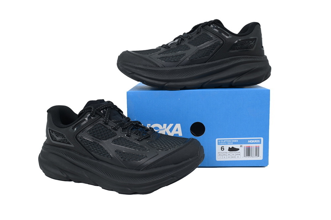 1155370-BBNB Clifton One9 'Carbon Black'