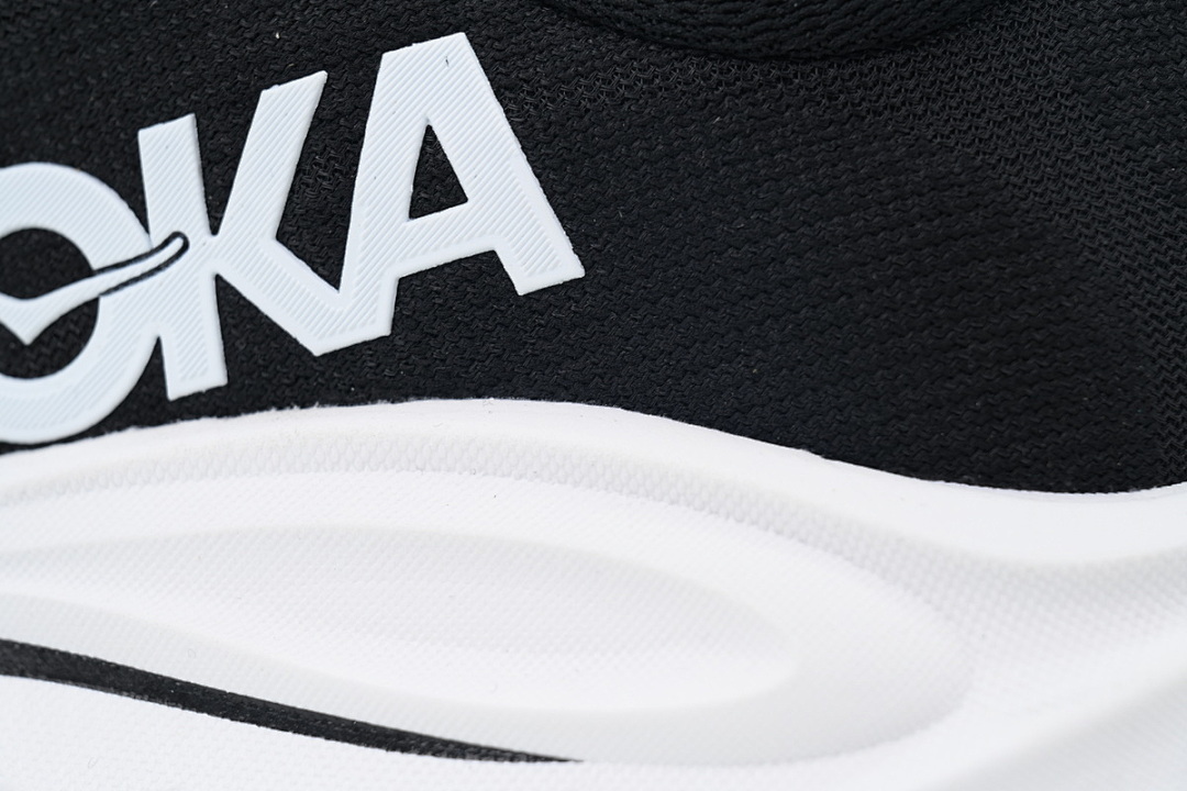 1162050-BWHT Wmns Clifton 10 Wide 'Black White'