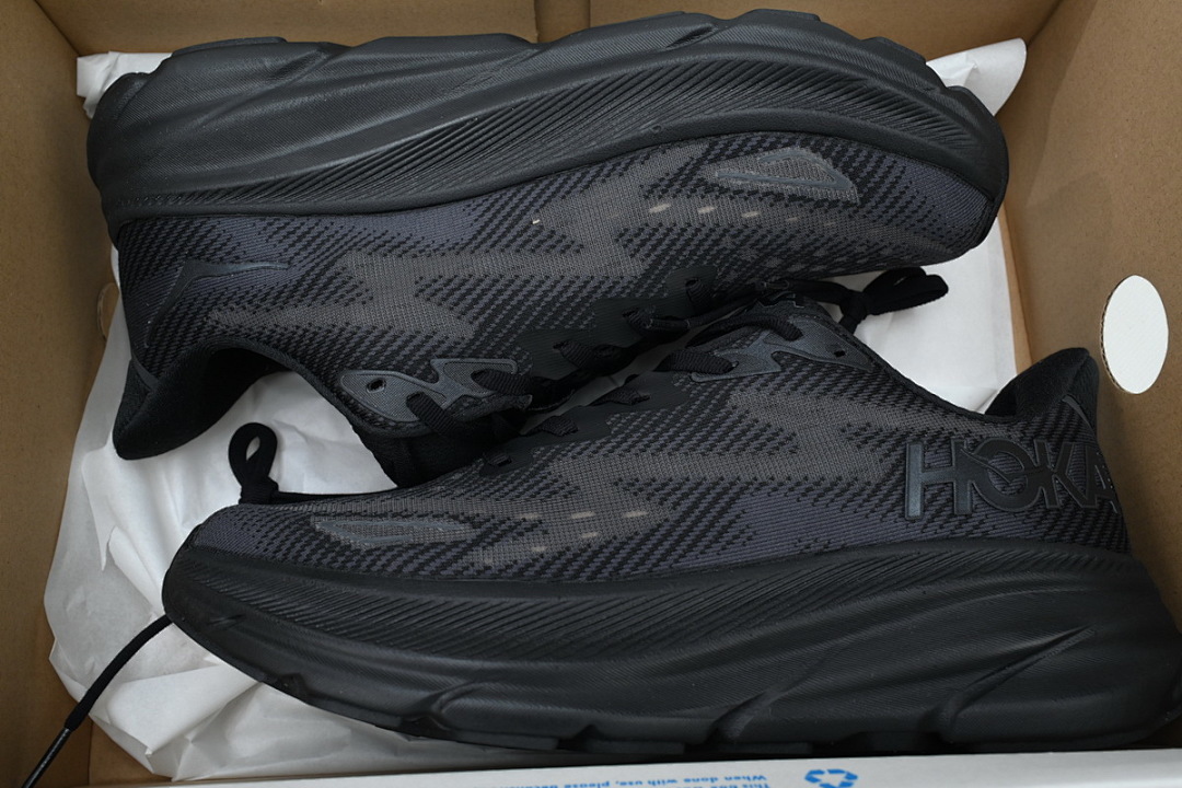 1127895-BBLC HOKA Clifton 9 'Triple Black'