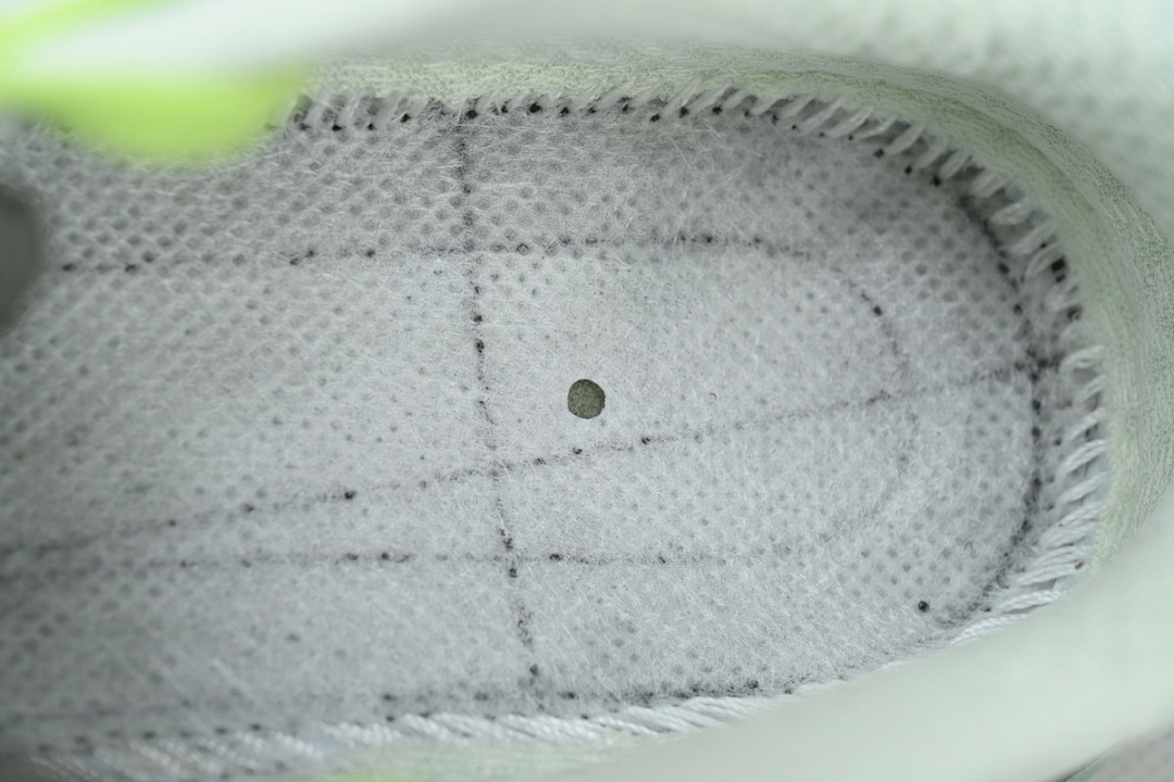 1141470-STLV HOKA Clifton 9 GORE-TEX for Men