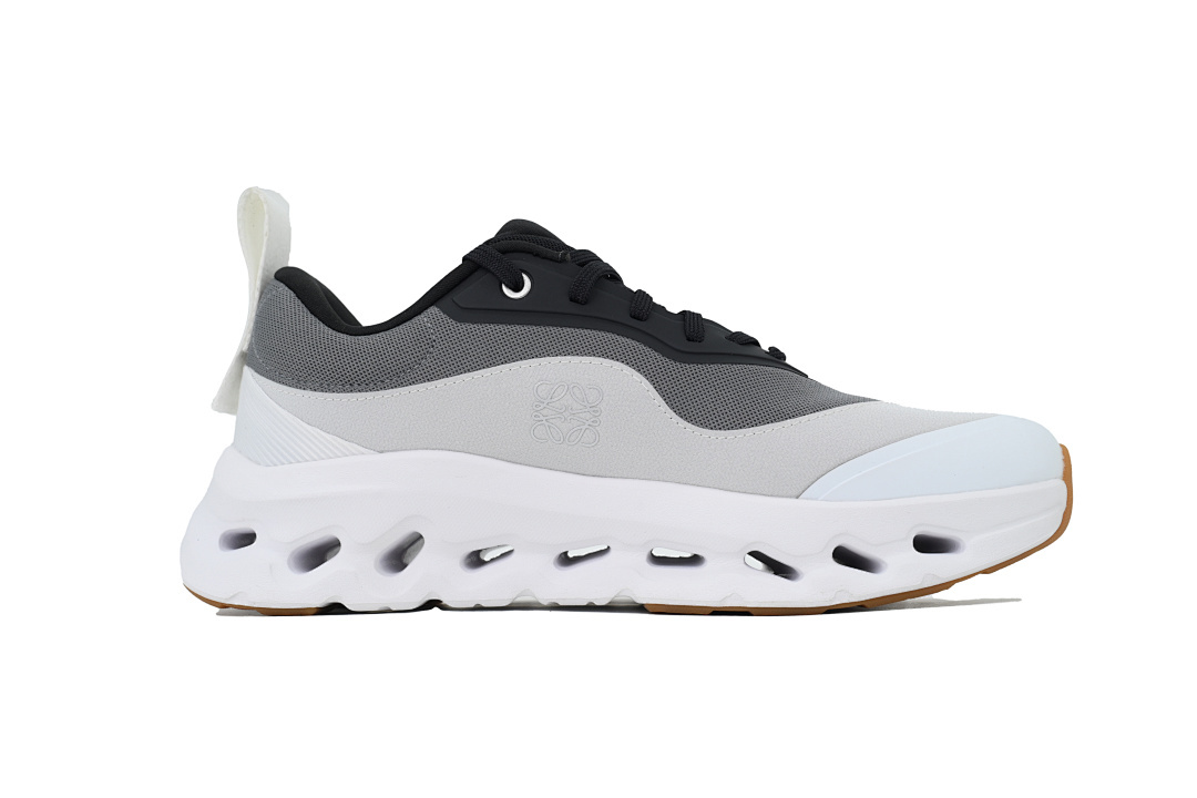  Cloudtilt Black And White