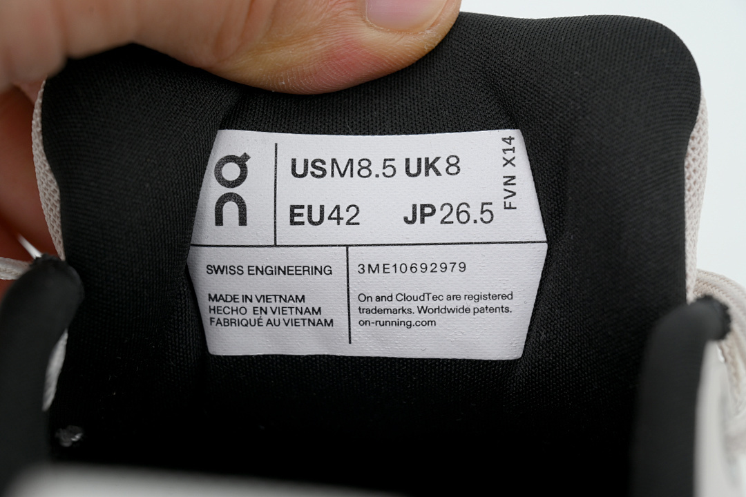 Cloudtilt Black And White