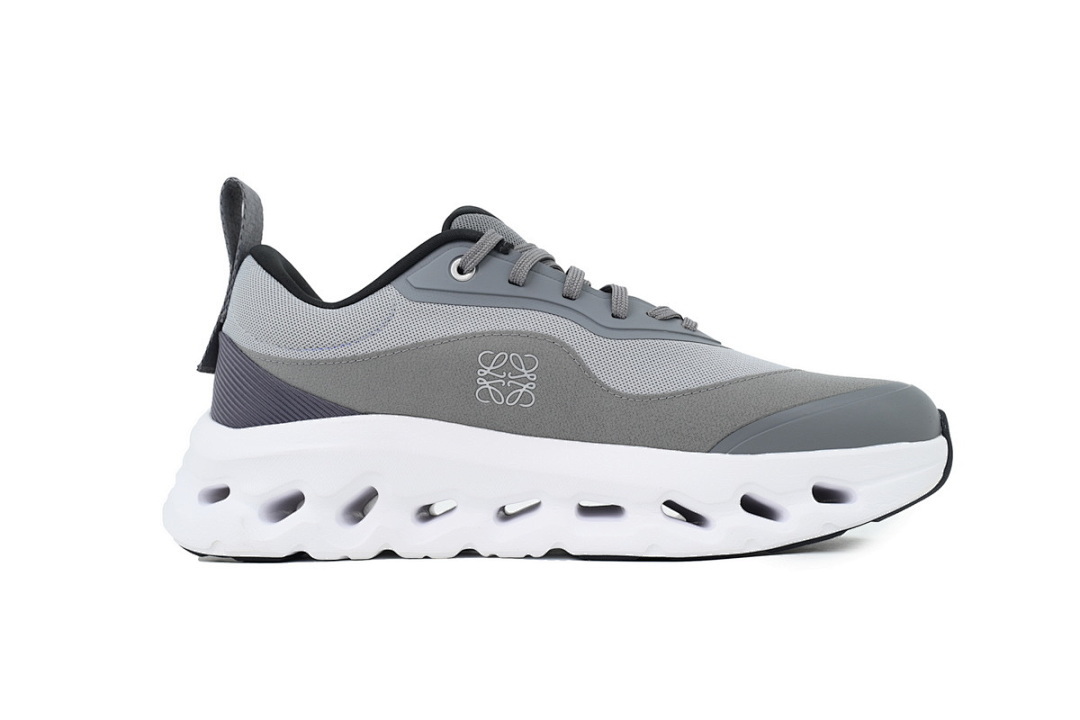 Cloudtilt Grey