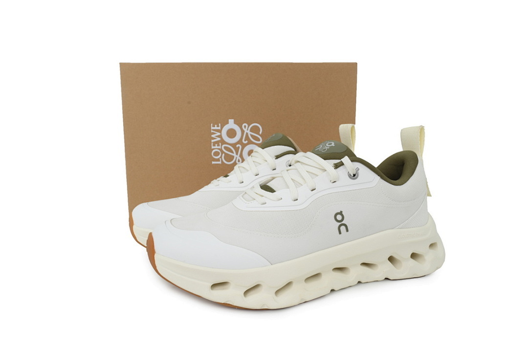 Cloudtilt White Army Green