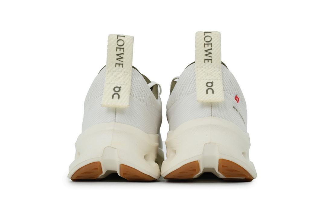 Cloudtilt White Army Green