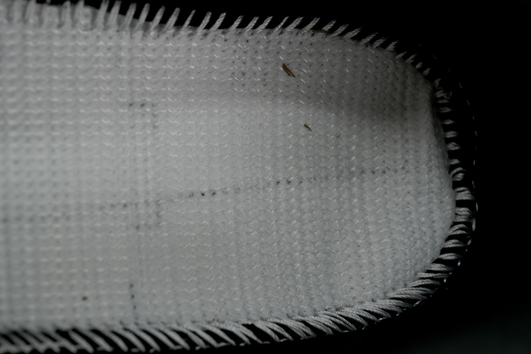 Cloudtilt White Brown