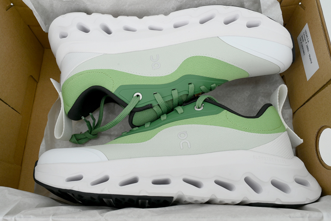 Cloudtilt White Green