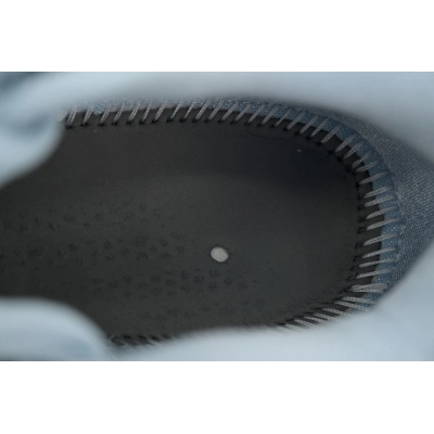 IQ3672-400 Caitlin Clark x Zoom Kobe 6 Protro 'Light Armory Blue' 02