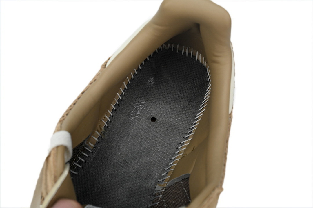 IG1379 adidas Originals Samba OG "Cardboard"