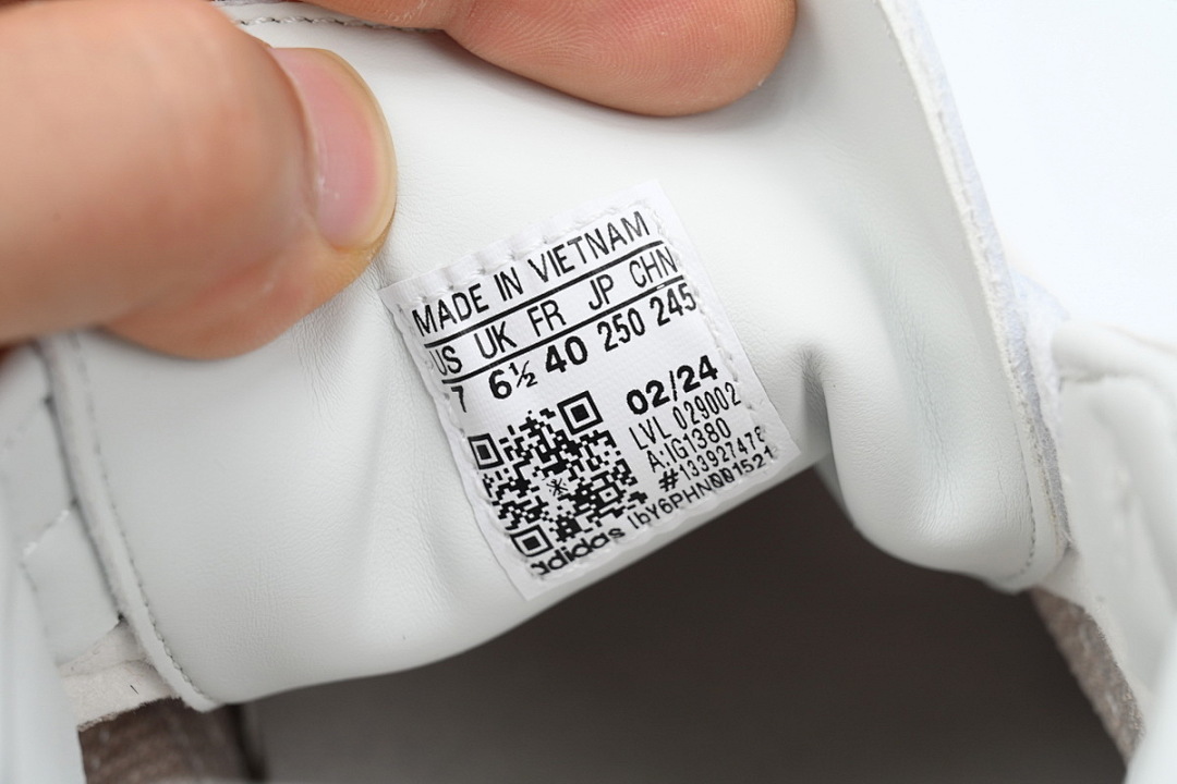 IG1380 adidas Originals Samba OG Crystal White