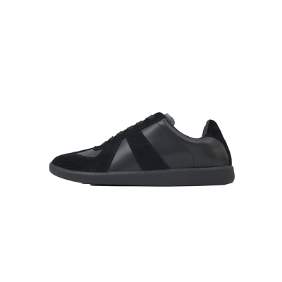 Maison Margiela All Black 01