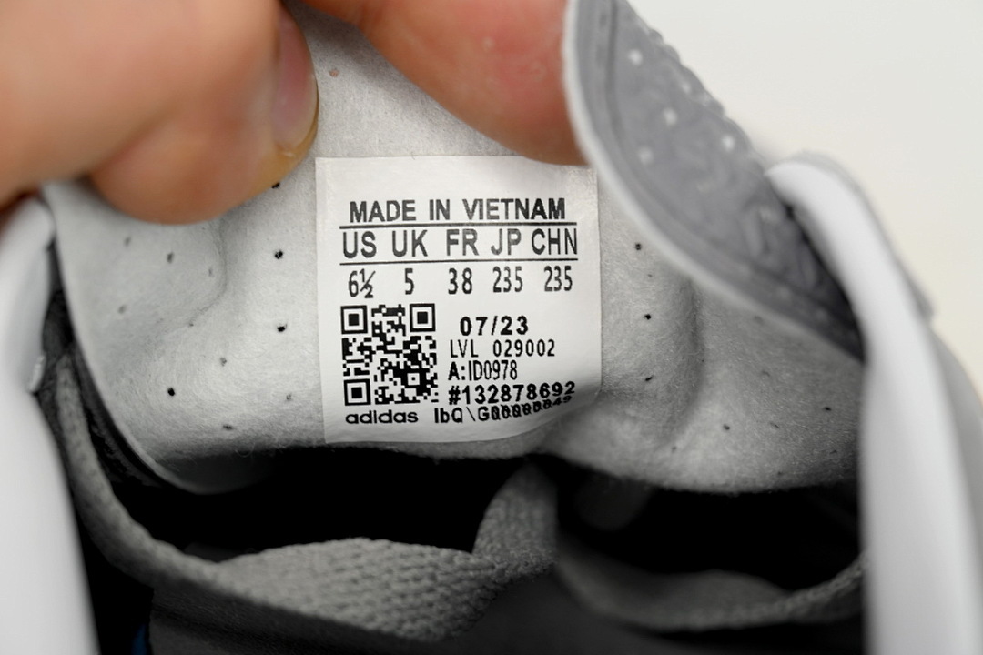  ID0978 adidas Originals GAZELLE INDOOR