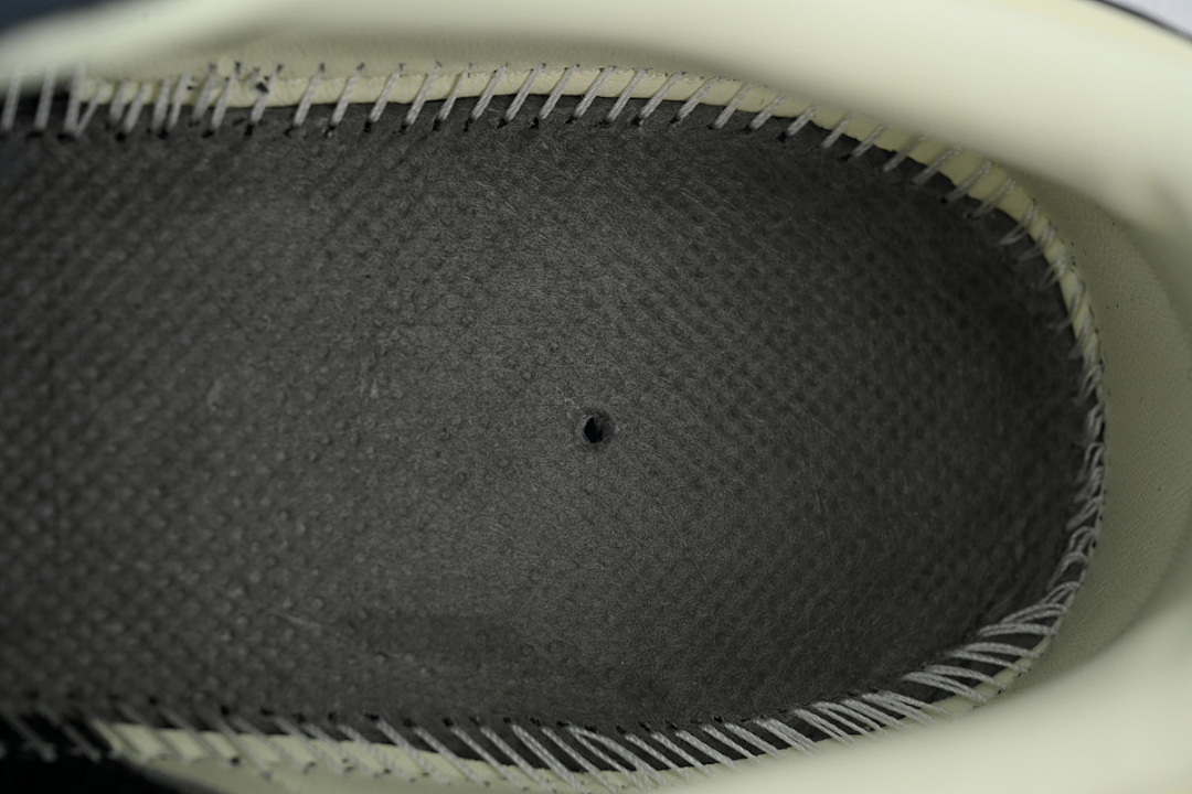 ID2056 Samba OG 'Night Navy Gum'