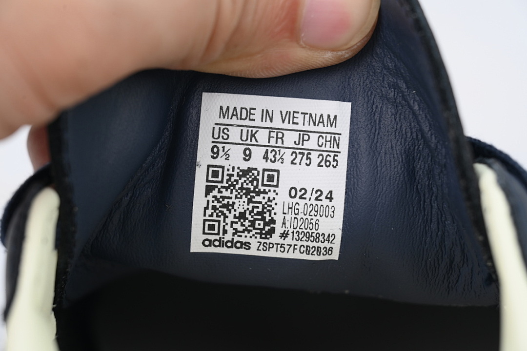 ID2056 Samba OG 'Night Navy Gum'