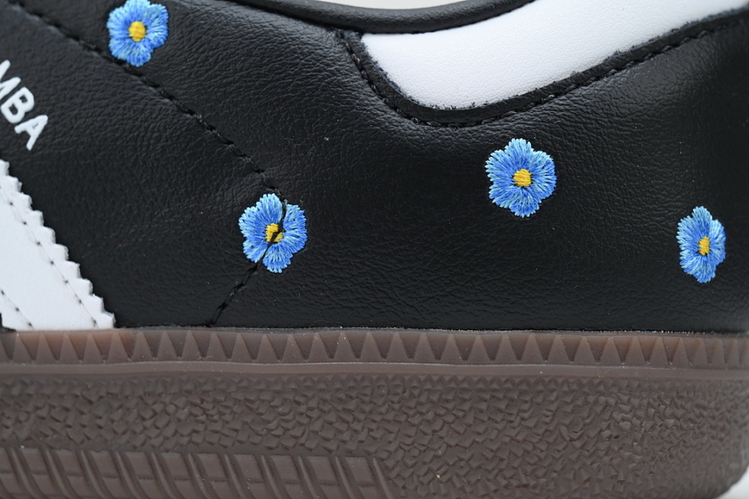  IF4397 Samba OG 'Black Floral Embroidery'
