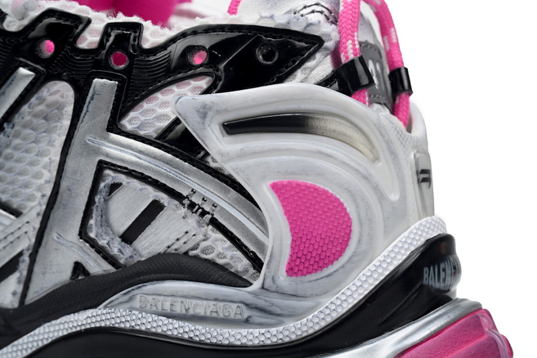 677402 W3RB2 9155Balenciaga Runner Silver Red