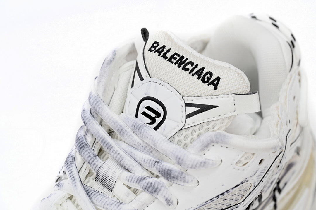 Balenciaga Runner White And Black Characters