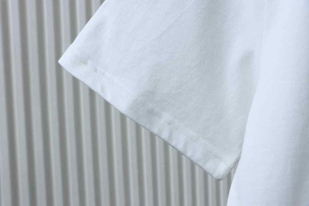 h140 001 Louis Vuitton 