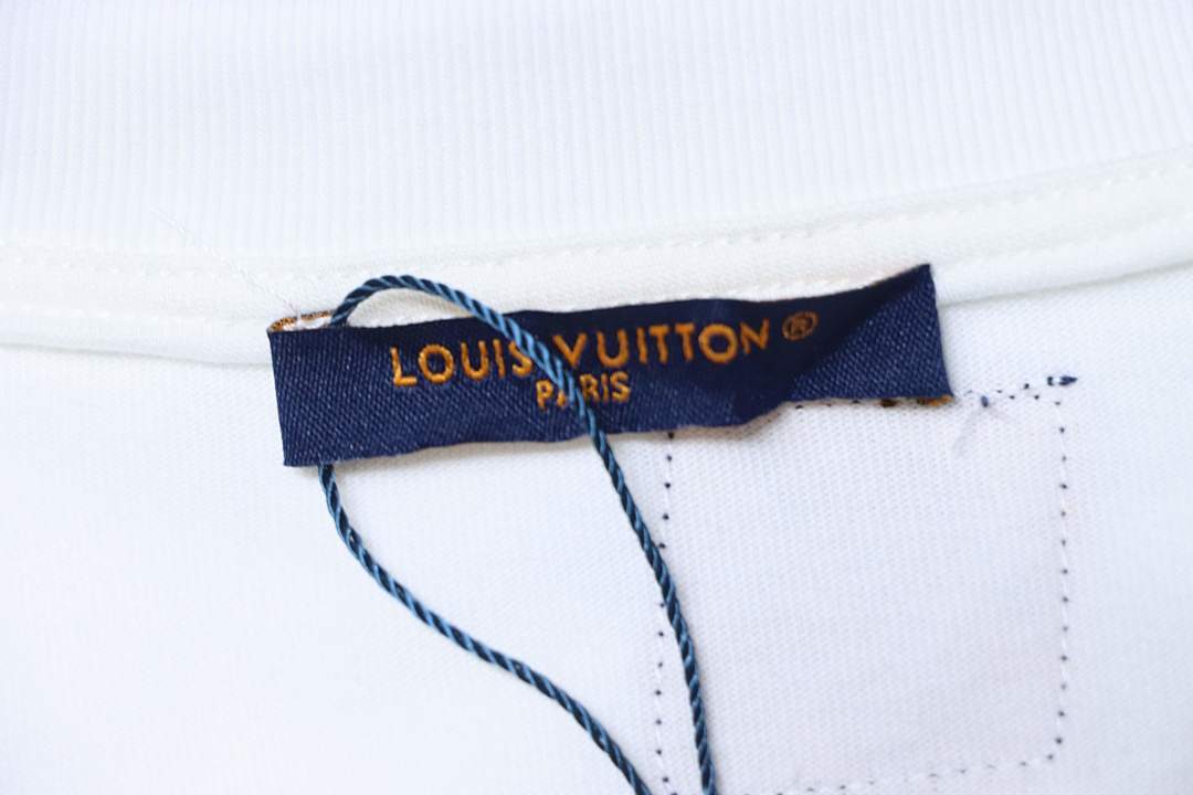 h140 001 Louis Vuitton 
