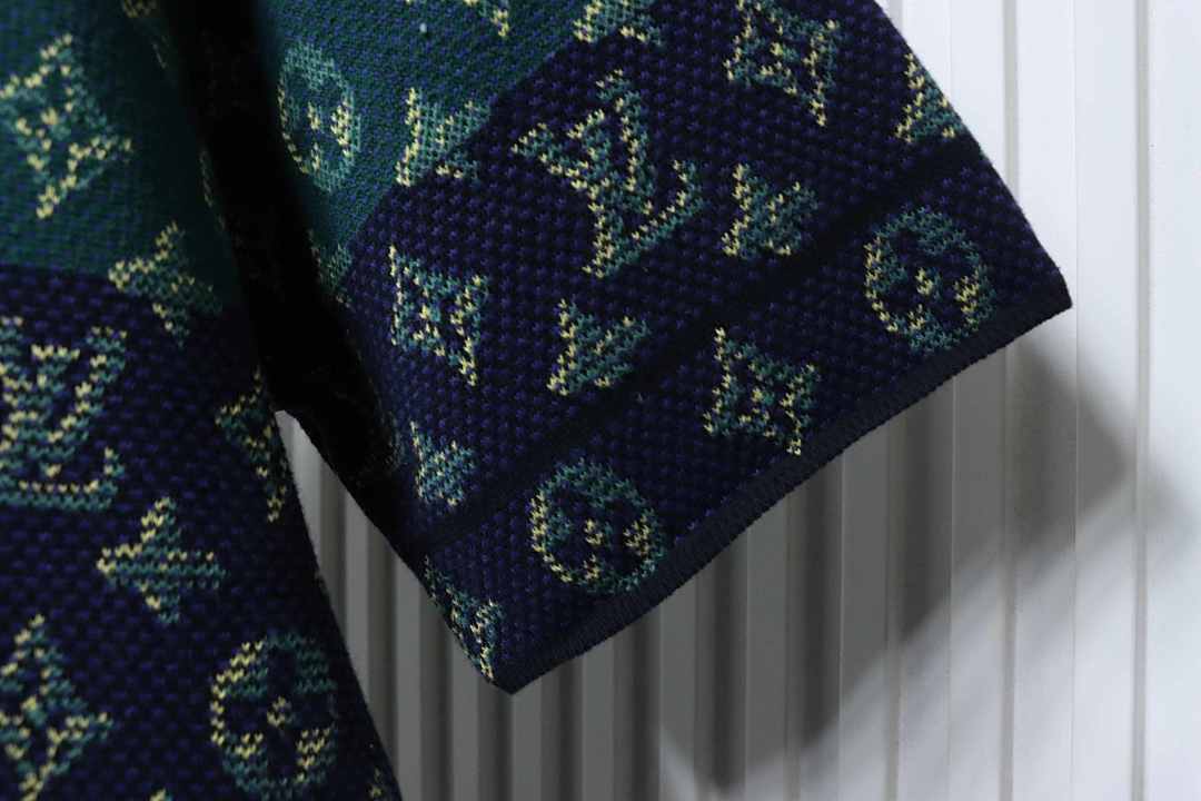 h160 005 Louis Vuitton