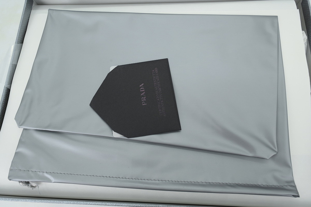 Prada Sneakers Carbon Blue