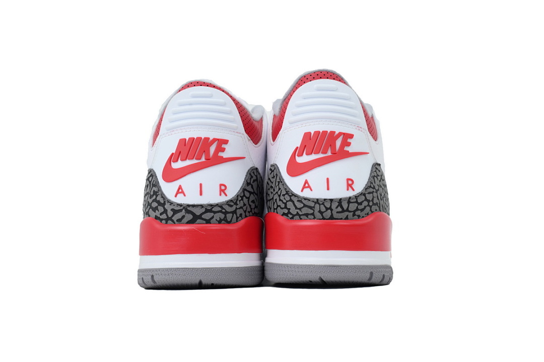 Air Jordan 3 OG “Fire Red”