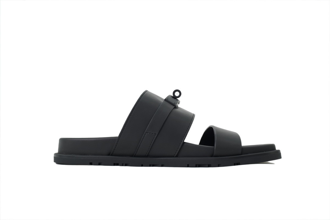  HERMES Black
