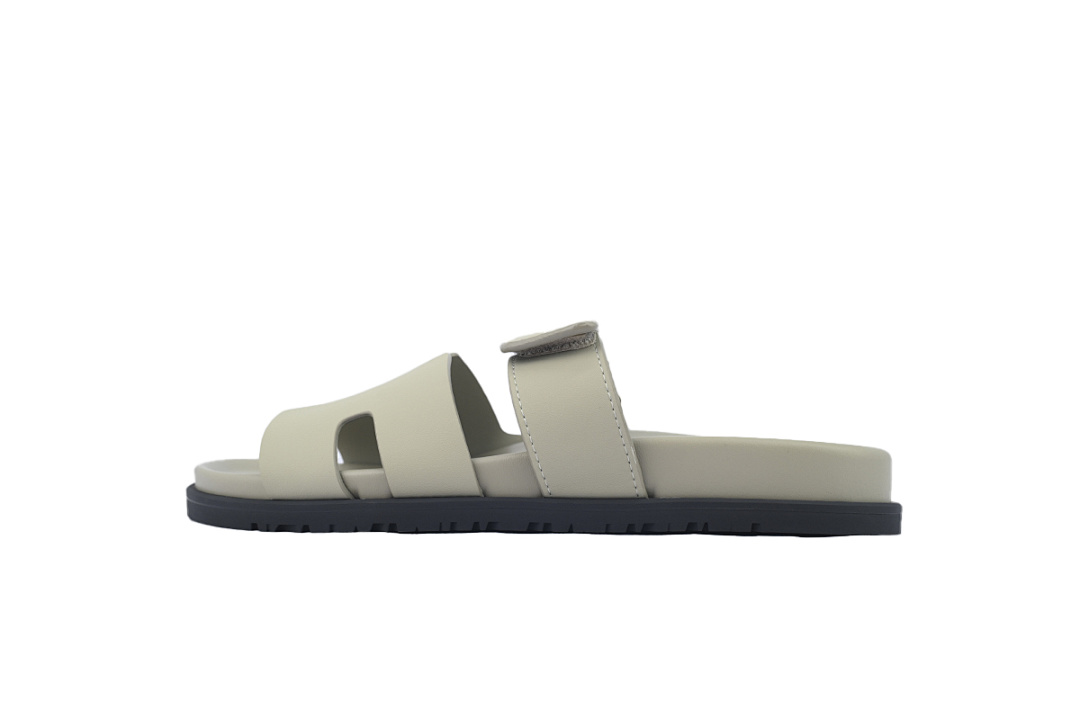Hermès Flat Sandals Khaki