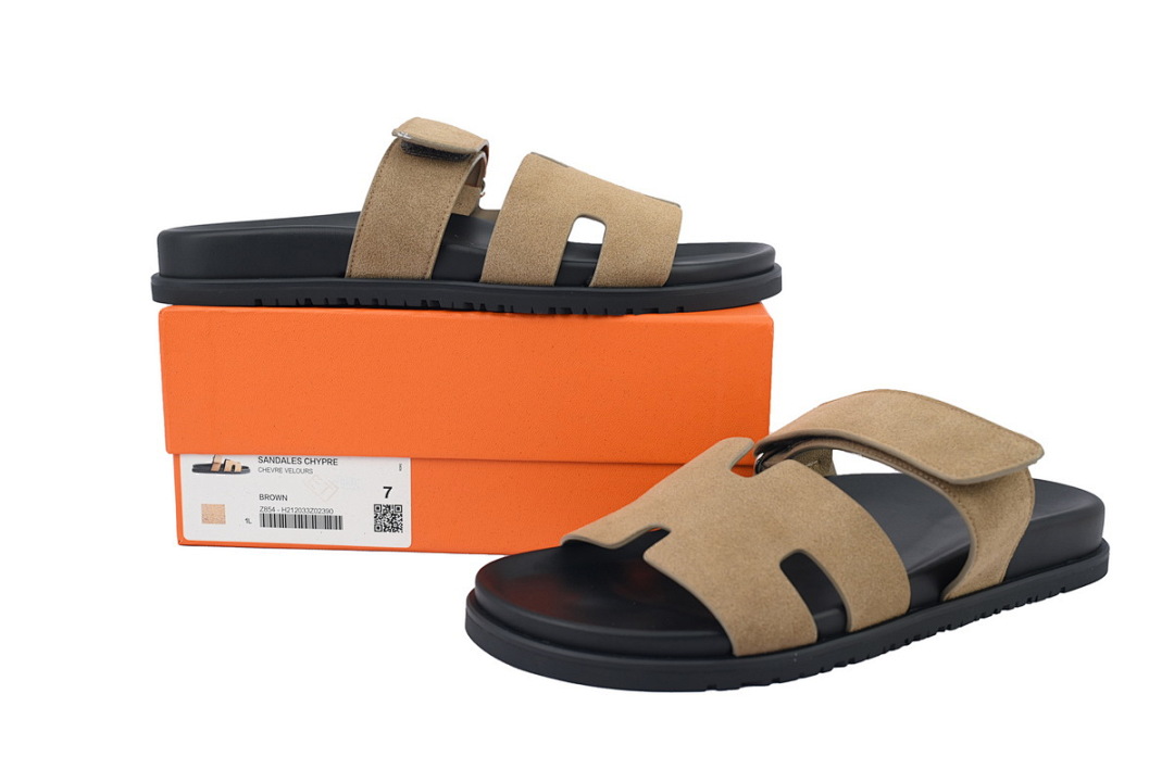 Hermès Flat Sandals Khaki suede