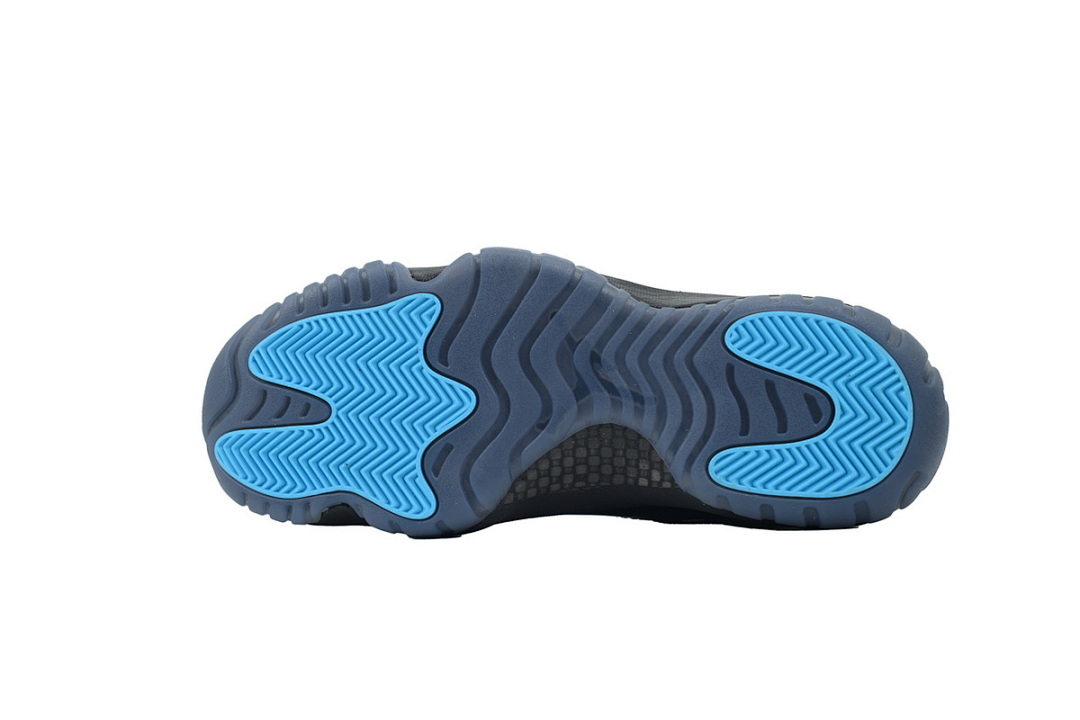 Air Jordan 11 Retro 'Gamma Blue' 2025