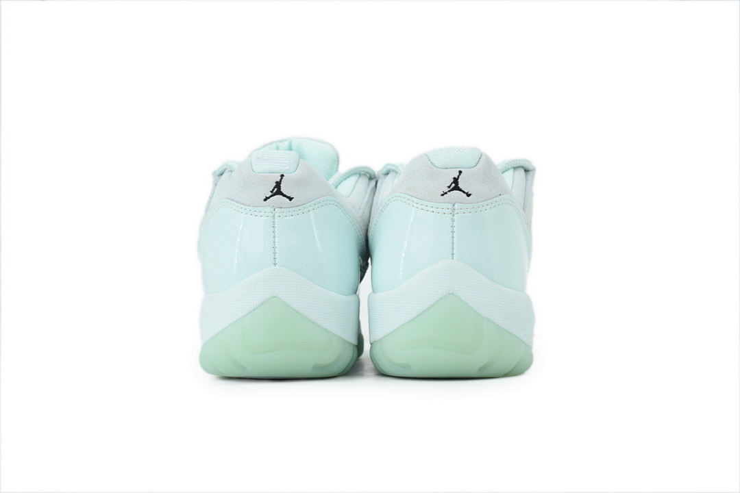 Air Jordan 11 Retro Low Limited Edition