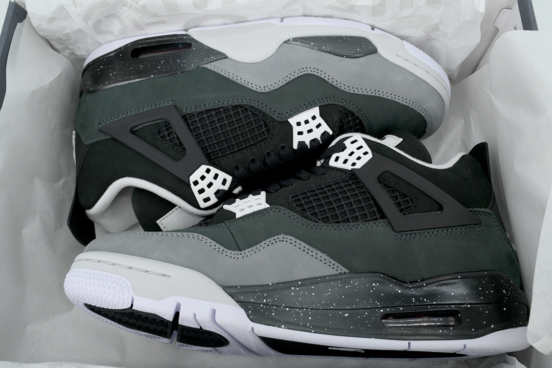 Air Jordan 4 Retro 'Fear' 2024