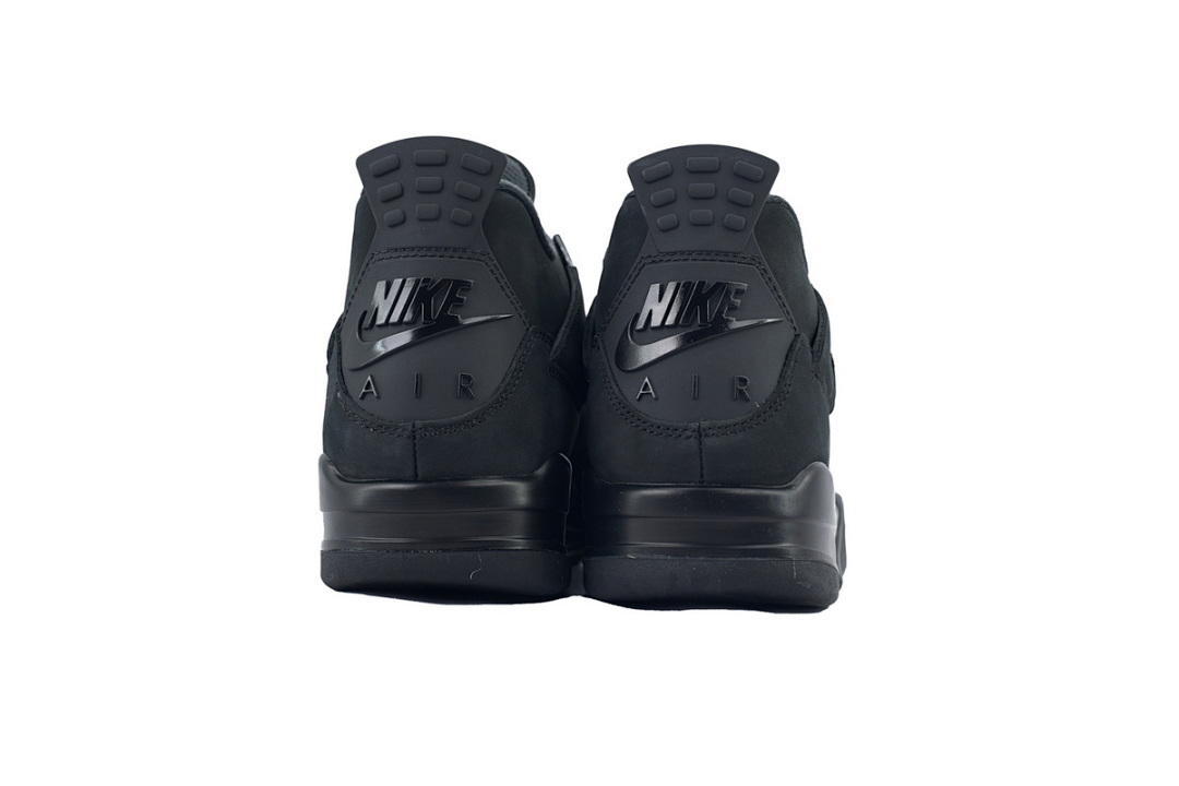 Air Jordan 4“Black Cat”-1