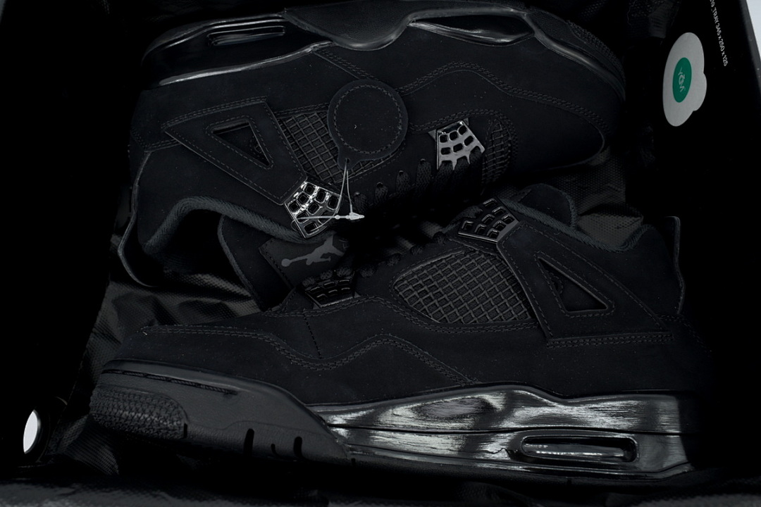 Air Jordan 4 Retro Black Cat