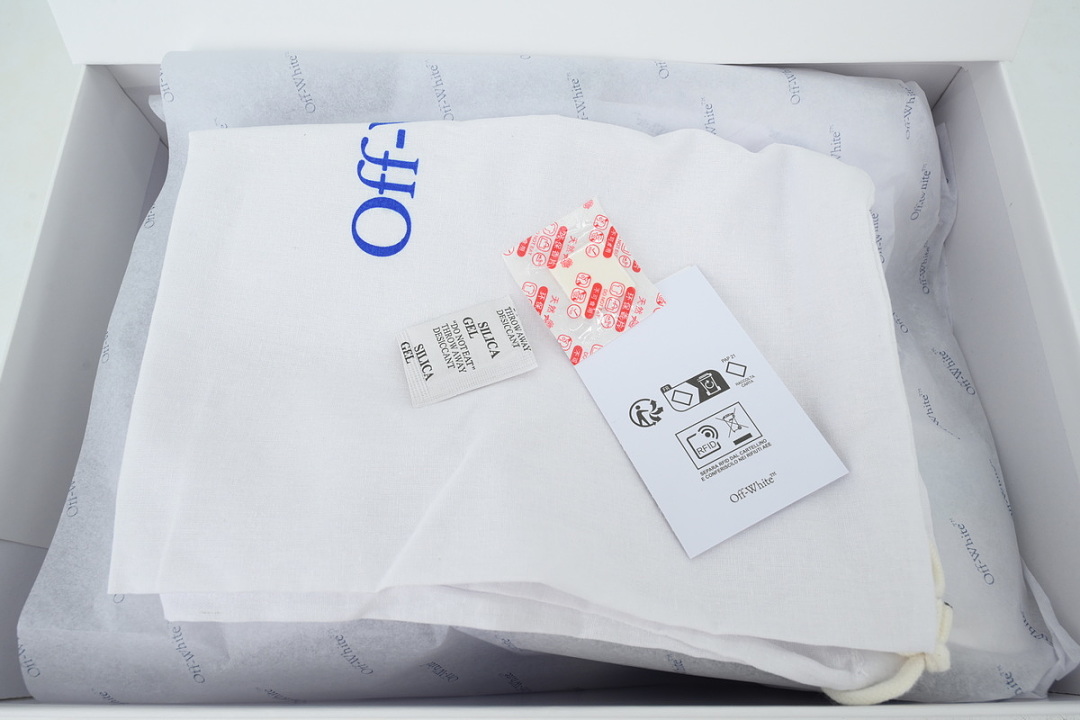 OMIA190S 23FAB00 10137 WHITE ODSY White Purple