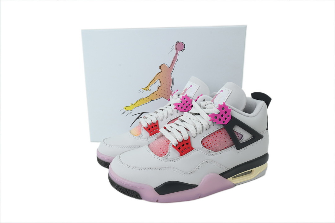 Air Jordan 4 Retro 'Comic'