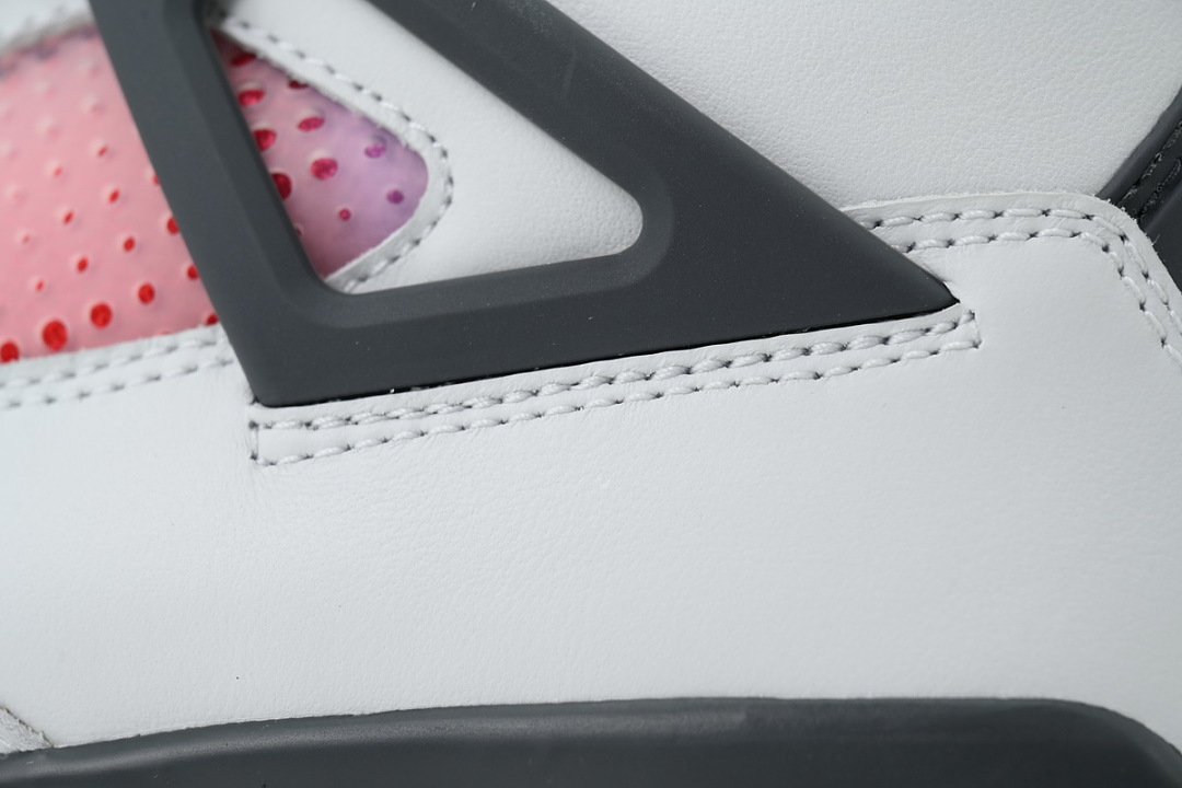 Air Jordan 4 Retro 'Comic'