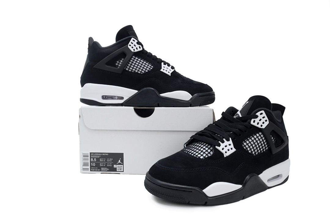 FQ8138-001 Air Jordan 4 Retro “White Thunder”