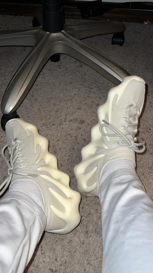 Adidas Yeezy 450 Cloud White review 