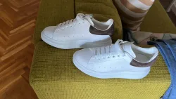 Alexander McQueen Sneaker Cloud White review Amazon Customer