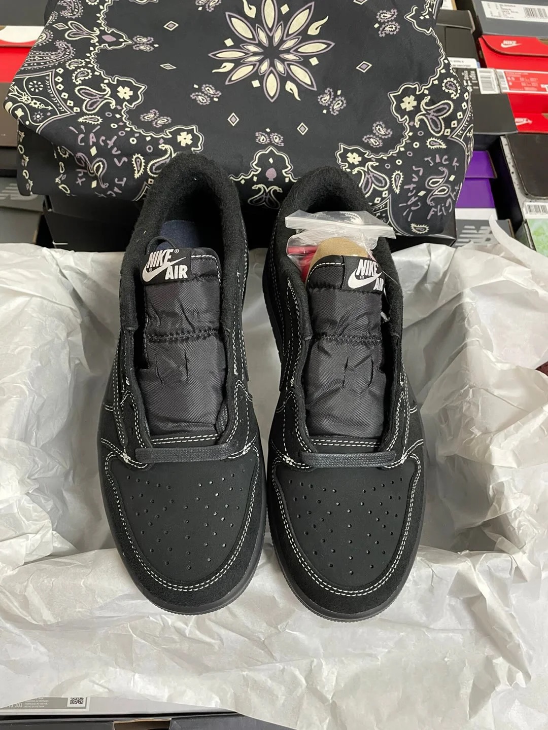 🔥 Travis Scott x Air Jordan 1 Low Black Phantom review Darla H 02