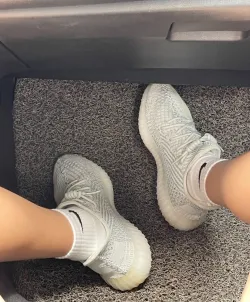 Adidas Yeezy 350 Boost V2 "Cloud White" review Evette Thomas