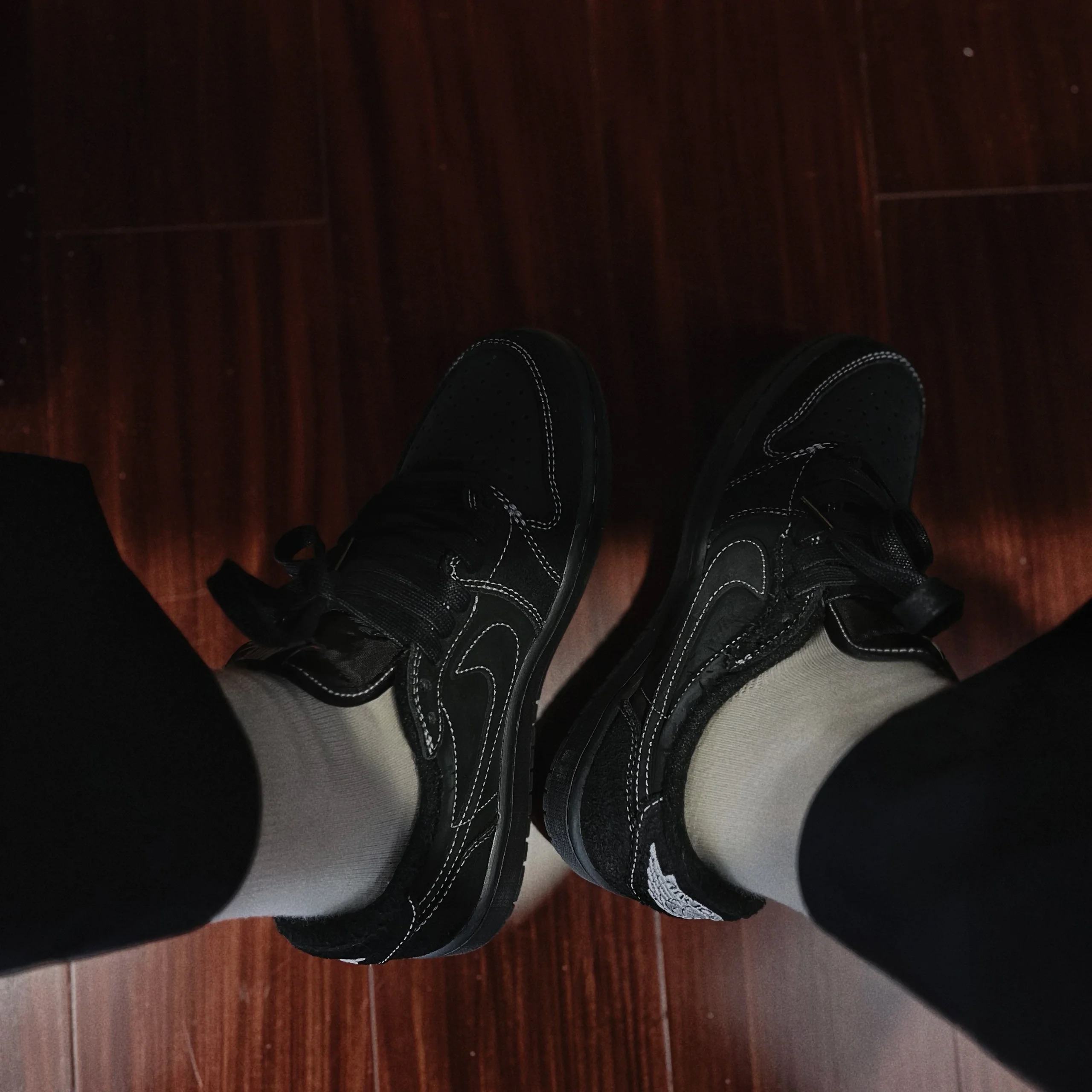 🔥 Travis Scott x Air Jordan 1 Low Black Phantom review Valentin 01