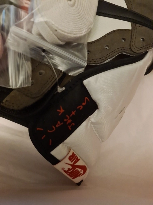  Travis Scott x Air Jordan 1 High OG TS SP review 
